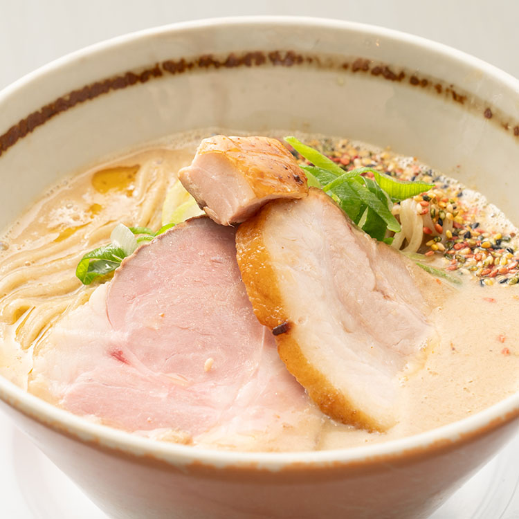 天草大王と阿波尾鶏の鶏どろ醤油そば