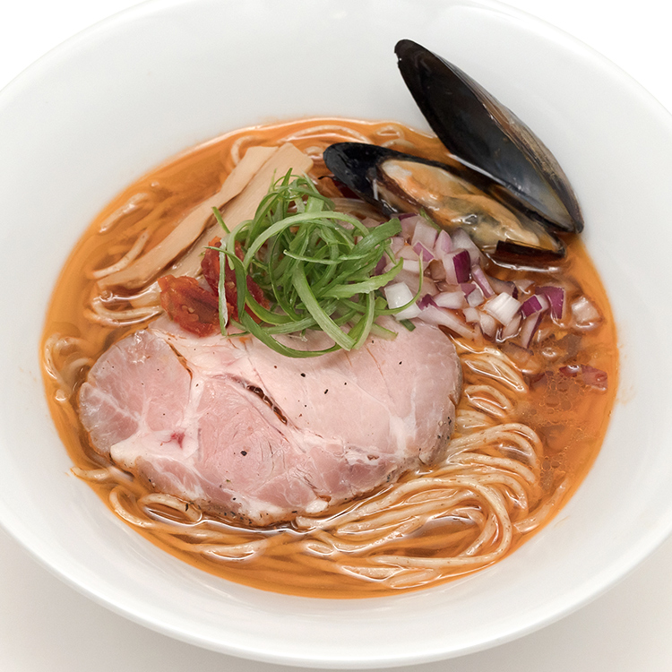 瀬戸内魚介の塩ラーメンブイヤベース仕立